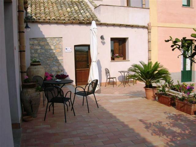 Agriturismo Baglio Donna Santa Dattilo Exterior foto